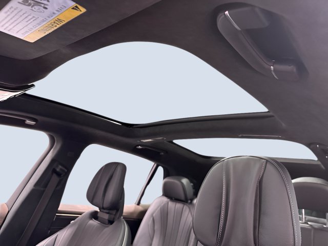 Certified 2023 Mercedes-Benz EQS 580 4MATIC SUV image 31