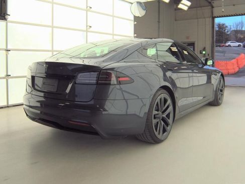 Used 2023 Tesla Model S image 2