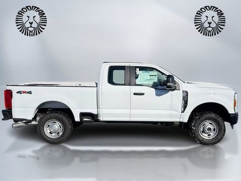 New 2026 Ford F250 XL w/ XL Off-Road Package image 4