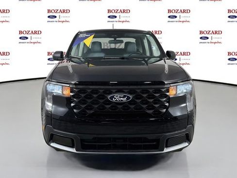 Certified 2025 Ford Maverick XLT FWD image 2