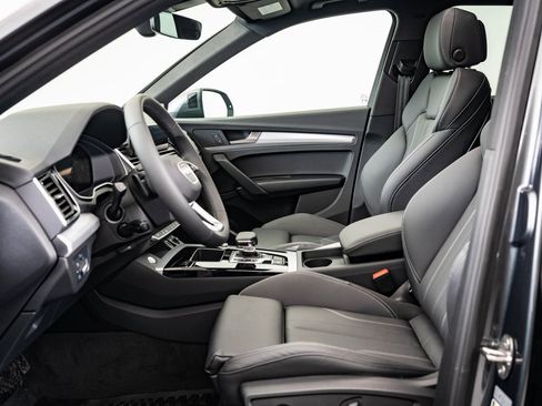 Used 2025 Audi Q5 2.0T Premium w/ Convenience Plus Package image 22