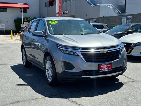 Used 2024 Chevrolet Equinox LT FWD image 10
