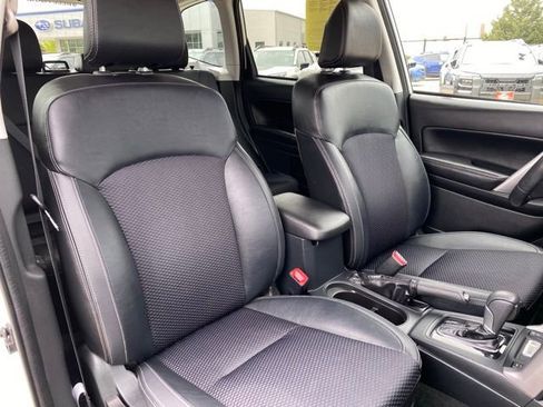 Used 2018 Subaru Forester 2.5i Premium w/ Popular Package #3B AWD/4WD image 9