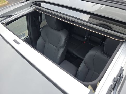 Used 2024 Lexus GX 550 w/ Accessory Package (Z1) image 11