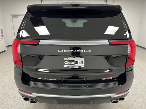 Used 2026 GMC Yukon XL Denali w/ Sun & Power Step Package AWD/4WD image 9