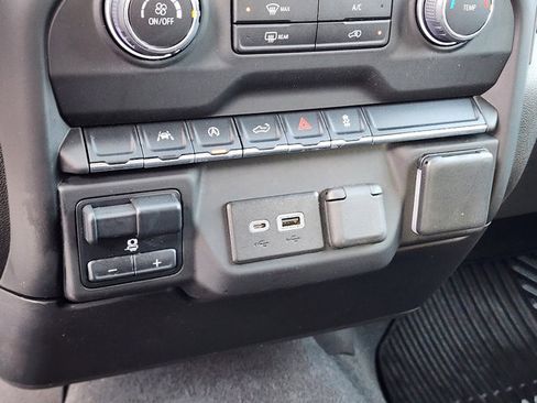 Certified 2023 Chevrolet Silverado 1500 Custom image 13