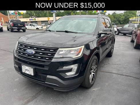 Used 2016 Ford Explorer Sport w/ Equipment Group 401A AWD/4WD image 2