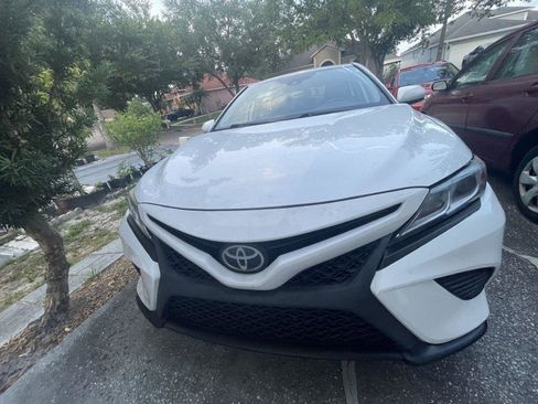 Used 2019 Toyota Camry SE FWD image 24