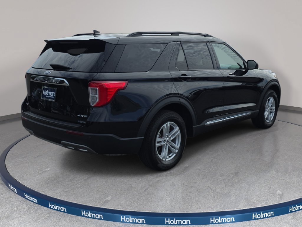 Certified 2023 Ford Explorer XLT w/ Equipment Group 202A AWD/4WD image 5