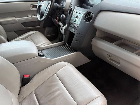 Used 2011 Honda Pilot EX-L image 16