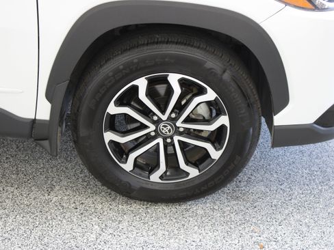 Certified 2024 Toyota Corolla Cross AWD Hybrid image 5