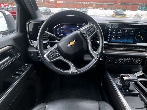 Used 2023 Chevrolet Silverado 1500 LTZ image 16