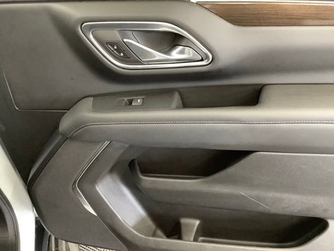 Used 2023 GMC Yukon SLE AWD/4WD image 33