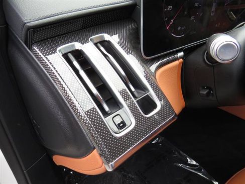 Used 2023 Mercedes-Benz S 500 4MATIC image 9