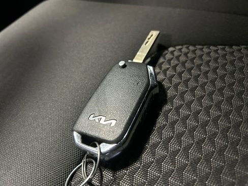 Used 2024 Kia Sportage LX image 33