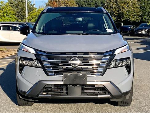 Used 2024 Nissan Rogue SL w/ SL Premium Package AWD/4WD image 4