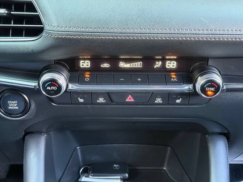 Used 2021 MAZDA MAZDA3 s FWD image 34
