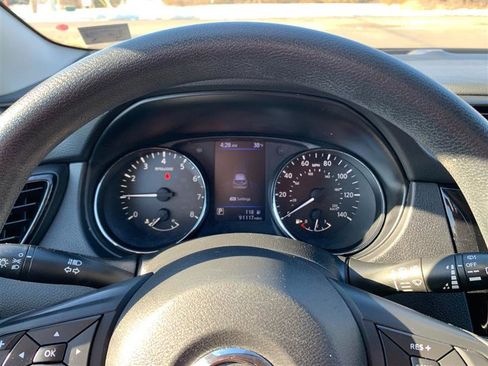 Used 2019 Nissan Rogue Sport S image 24