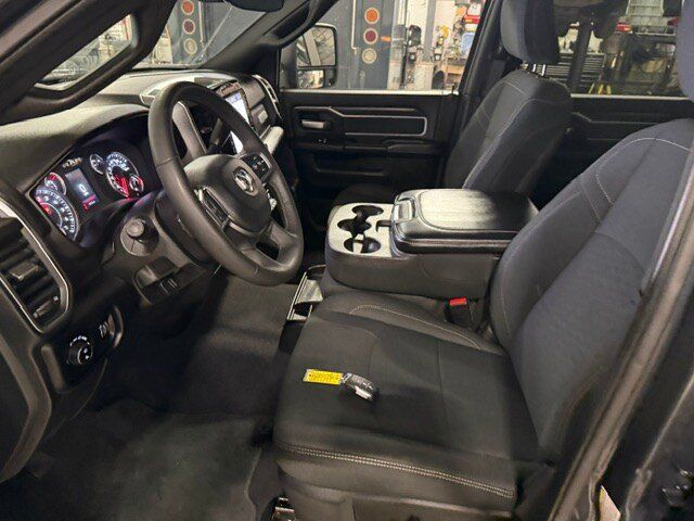 Used 2025 RAM 2500 Big Horn AWD/4WD image 51