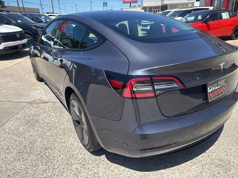 Used 2022 Tesla Model 3 Long Range AWD/4WD image 8