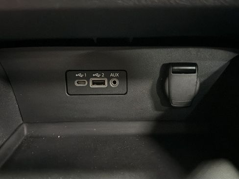 Used 2025 Nissan Altima 2.5 SV FWD image 28