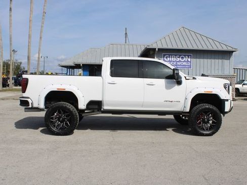Used 2024 GMC Sierra 2500 AT4 w/ AT4 Premium Plus Package image 14