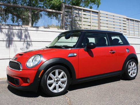 Used 2013 MINI Cooper S image 11