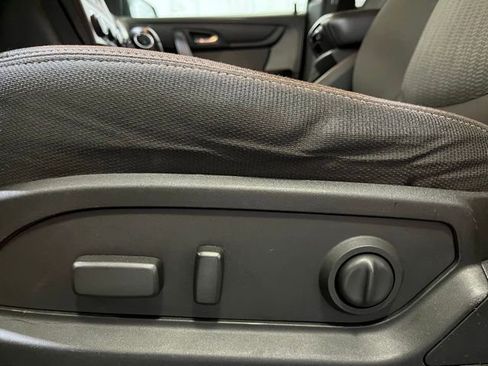 Used 2014 Chevrolet Traverse LT AWD/4WD image 16