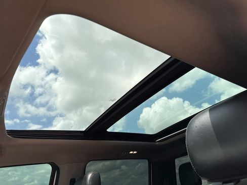 Used 2017 Ford F250 Lariat w/ Lariat Ultimate Package image 16