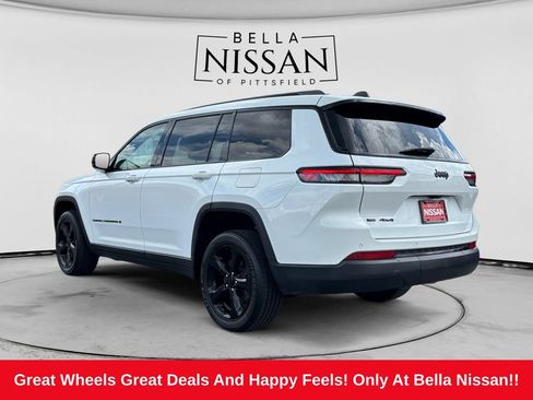 Used 2023 Jeep Grand Cherokee L Laredo AWD/4WD image 3