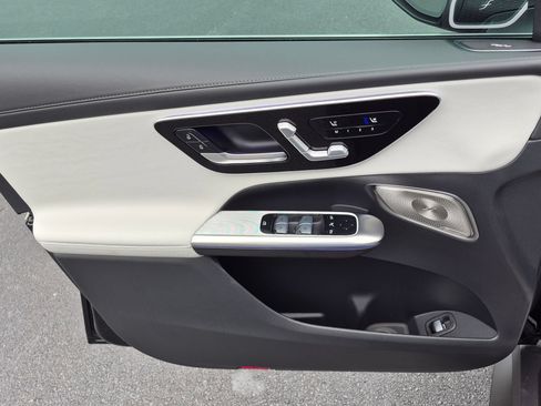 New 2027 Mercedes-Benz GLC 300 4MATIC image 14
