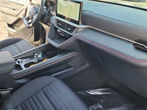 New 2026 Ford Explorer ST-Line w/ ST-Line Street Pack image 22