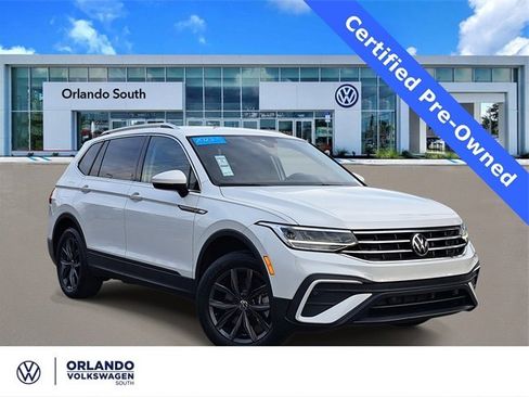 Certified 2023 Volkswagen Tiguan SE image 1