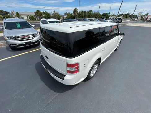 Used 2010 Ford Flex SE FWD image 29