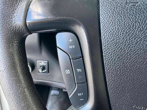 Used 2014 Chevrolet Express 1500 RWD image 14