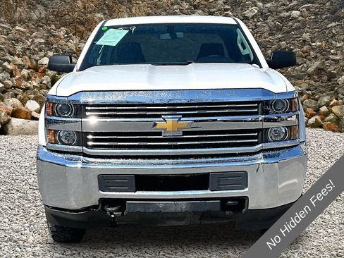 Used 2018 Chevrolet Silverado 2500 W/T w/ WT Convenience Package AWD/4WD image 3
