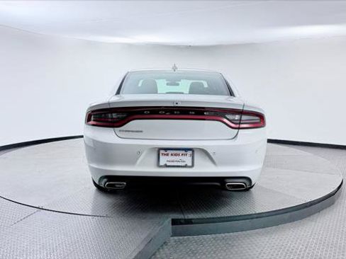 Used 2023 Dodge Charger SXT RWD image 7