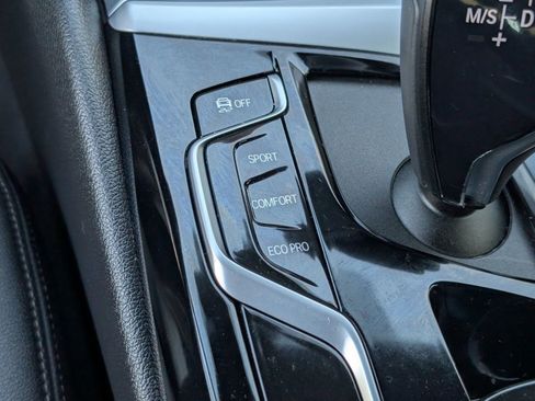 Certified 2023 BMW 530i w/ Premium Package image 26