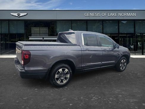 Used 2017 Honda Ridgeline RTL-T image 4