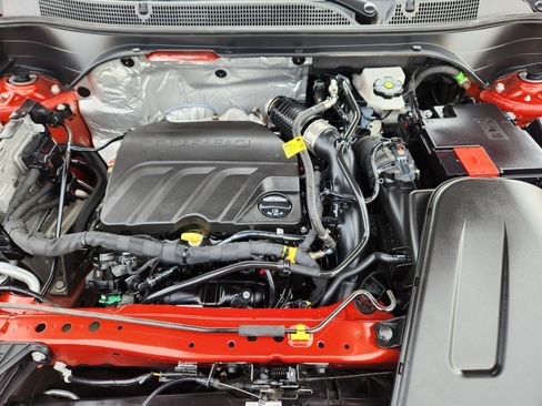 Used 2024 Chevrolet Trax RS w/ Sunroof Package image 21