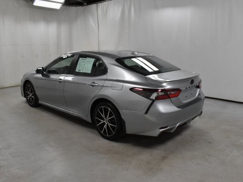Used 2023 Toyota Camry SE image 7