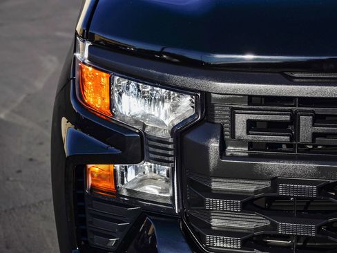 Used 2024 Chevrolet Silverado 1500 Custom w/ Rally Edition image 9