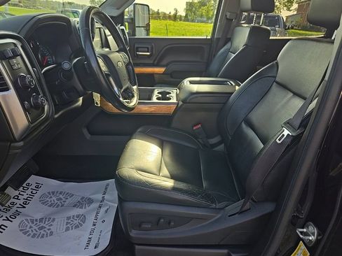 Used 2015 Chevrolet Silverado 2500 LTZ w/ Snow Plow Prep Package AWD/4WD image 20