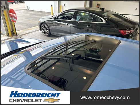 Used 2024 Chevrolet Trax RS w/ Sunroof Package image 34