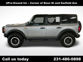 Used 2024 Ford Bronco Badlands w/ Sasquatch Package AWD/4WD video 2