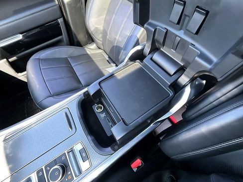 Used 2019 Land Rover Range Rover Sport Supercharged AWD/4WD image 29