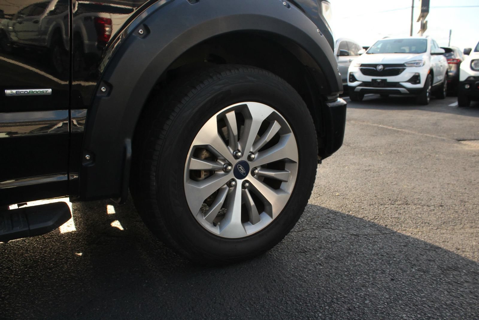 Used 2017 Ford F150 XL w/ Equipment Group 101A Mid RWD image 9