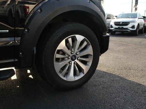 Used 2017 Ford F150 XL w/ Equipment Group 101A Mid RWD image 9