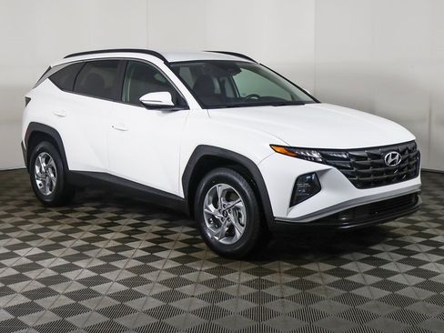 Used 2022 Hyundai Tucson SEL image 2