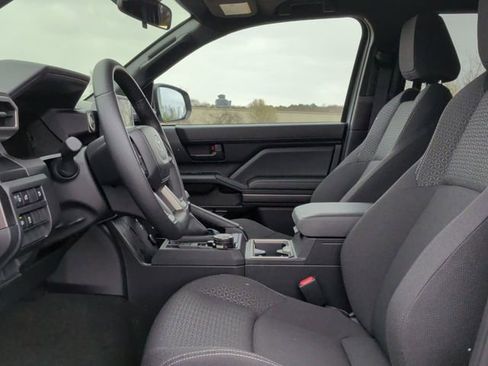 Used 2025 Toyota 4Runner SR5 image 13